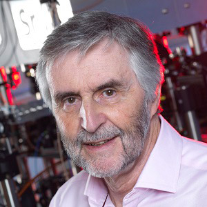 NPL Senior Fellow wins prestigious Royal Society Award