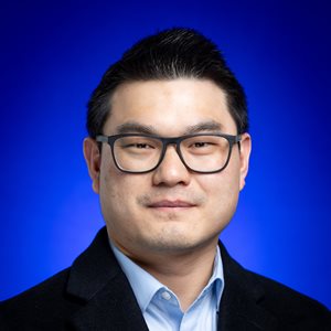 Yundong Zhou