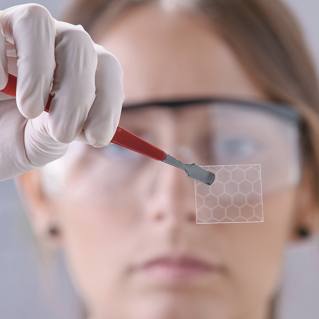 Electrical characterisation of graphene