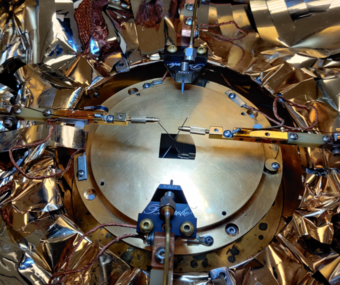 Cryogenic on-wafer probe station