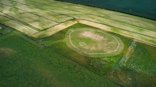 Magnetometry mapping used to detect buried structures underground without excavation