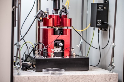 Atomic force microscope mapping surface structure at the nanoscale using a probe